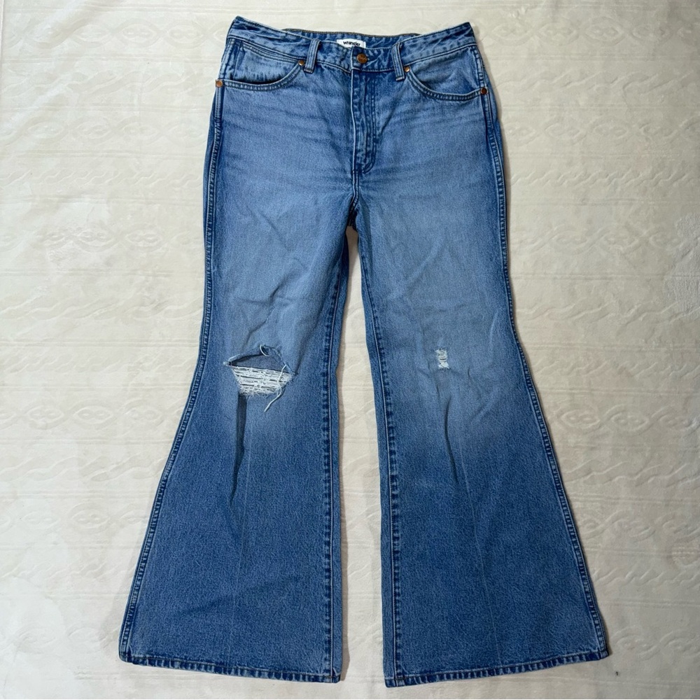 Wrangler Wanderer High-Rise Flare Jeans‎